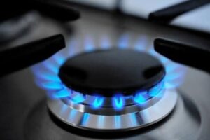 8 ways to make your cooking gas last longer