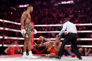 British-Nigerian-heavyweight-Anthony-Joshua-510x340-1-300x200 Photos: Anthony Joshua Knocks Out Jake Paul in Sixth Round of Heavyweight Bout in Miami