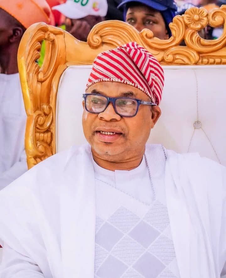 Asiwaju Munirudeen Bola Oyebamiji